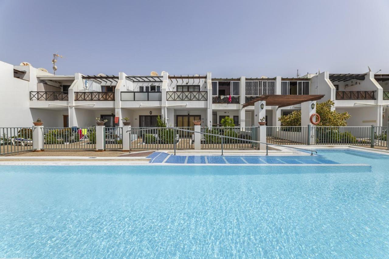 Hola Arnage Pool View Apartment ปูแอร์โตเดลคาร์เมน ภายนอก รูปภาพ