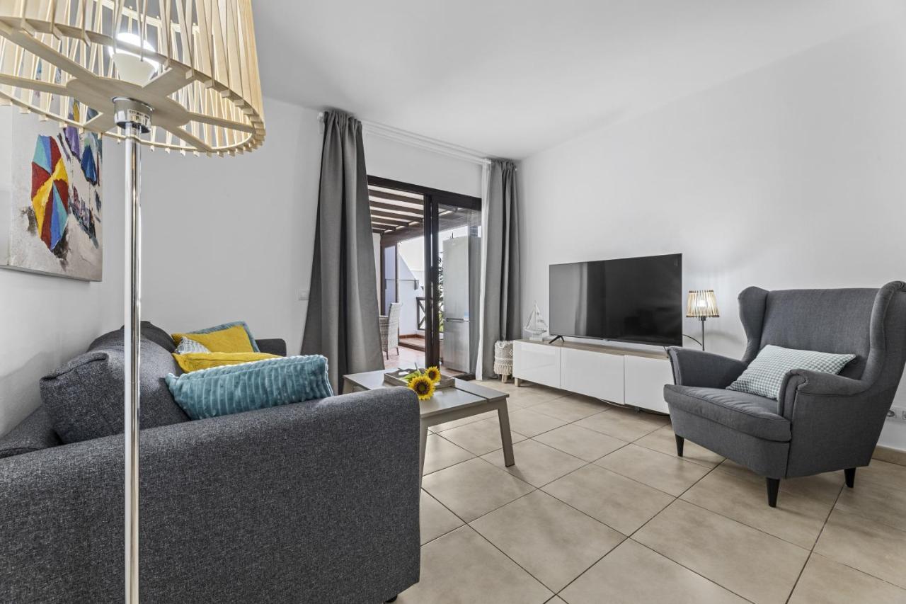 Hola Arnage Pool View Apartment ปูแอร์โตเดลคาร์เมน ภายนอก รูปภาพ