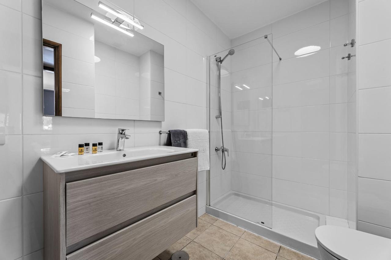 Hola Arnage Pool View Apartment ปูแอร์โตเดลคาร์เมน ภายนอก รูปภาพ