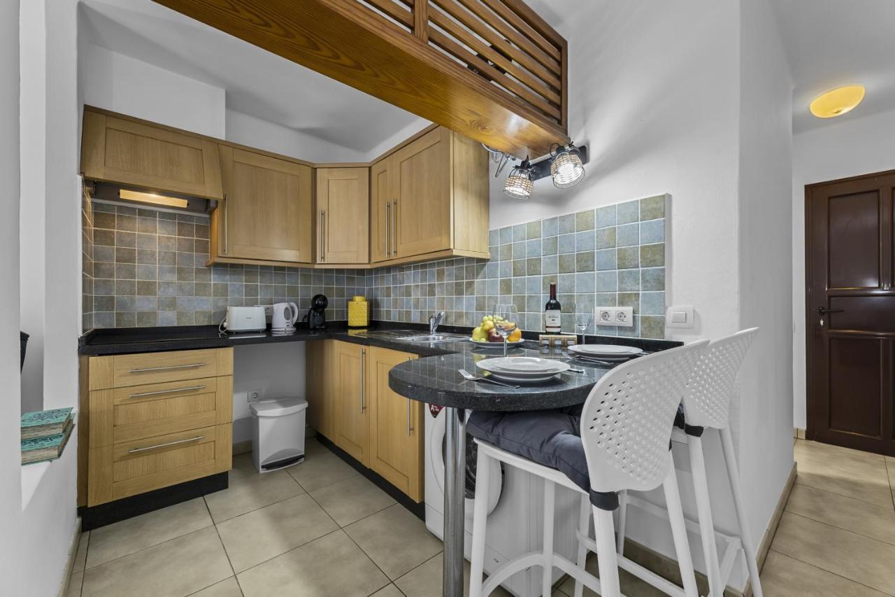 Hola Arnage Pool View Apartment ปูแอร์โตเดลคาร์เมน ภายนอก รูปภาพ
