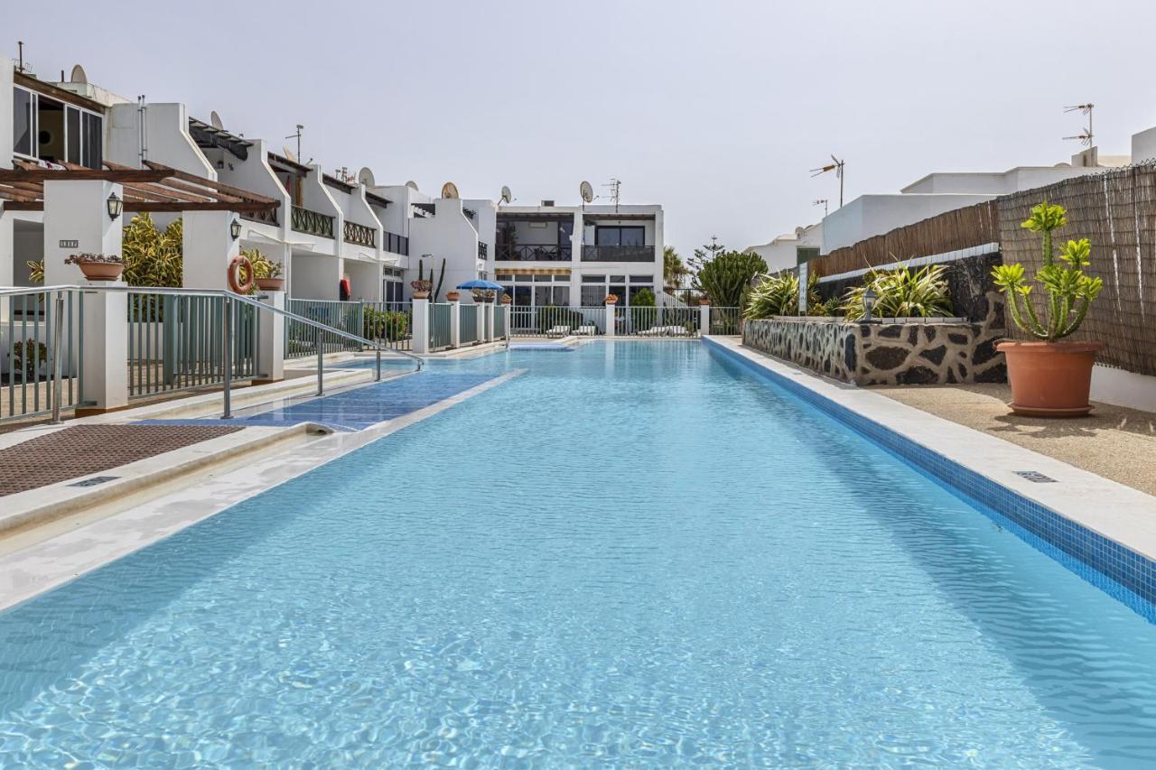 Hola Arnage Pool View Apartment ปูแอร์โตเดลคาร์เมน ภายนอก รูปภาพ